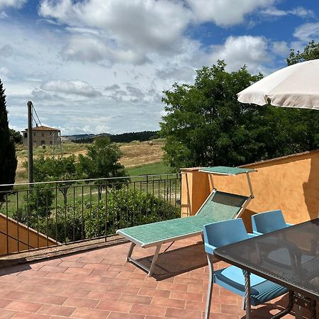 Borgo Tignano Apartment Casole d'Elsa Luaran gambar