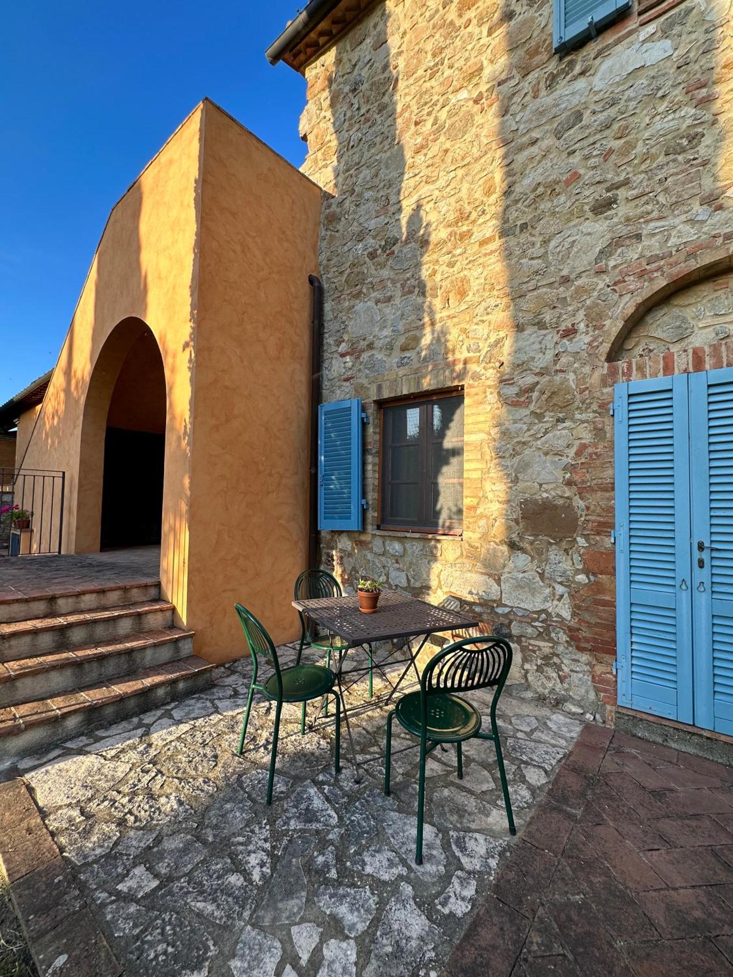 Borgo Tignano Apartment Casole d'Elsa Luaran gambar