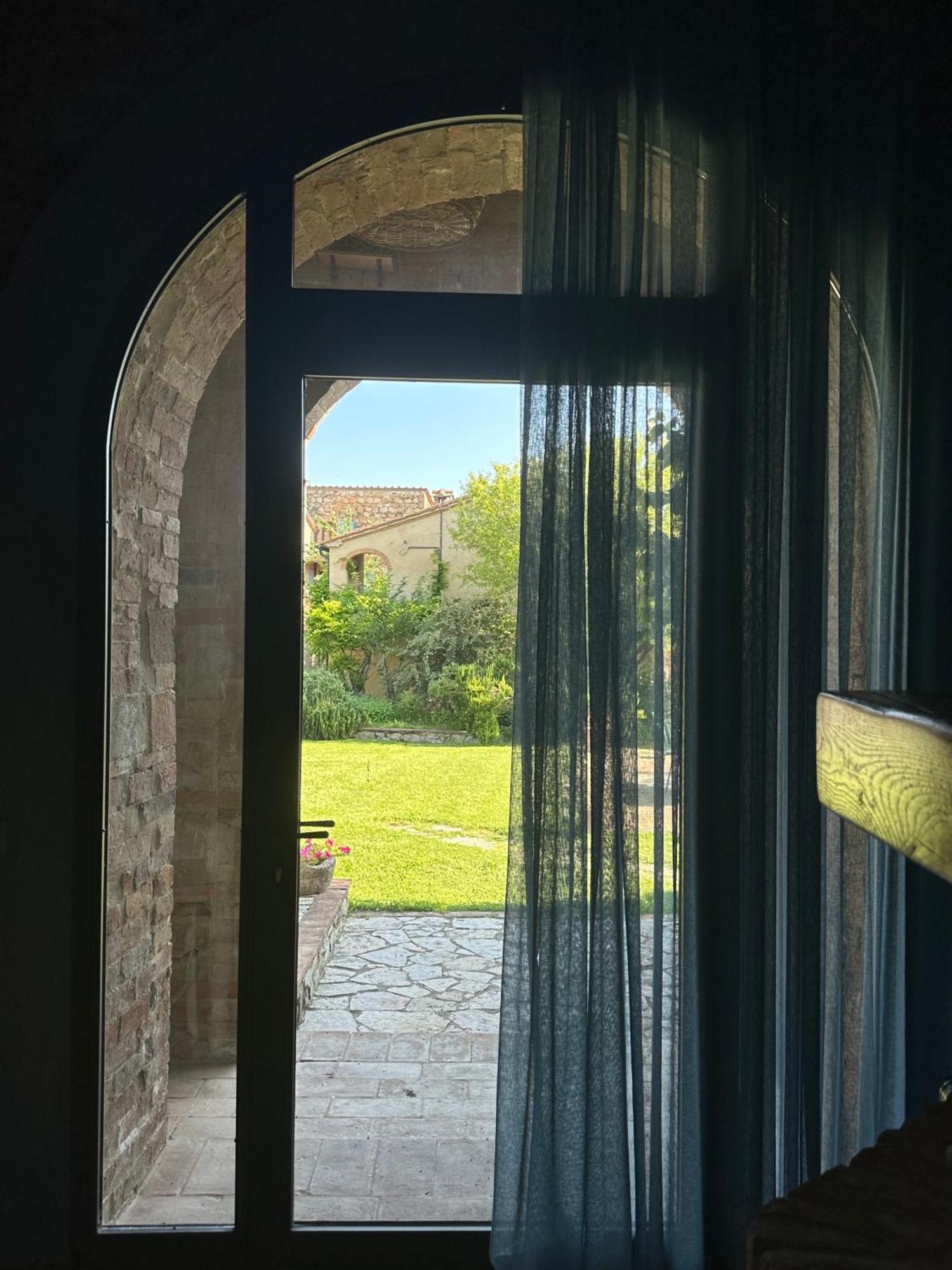 Borgo Tignano Apartment Casole d'Elsa Luaran gambar