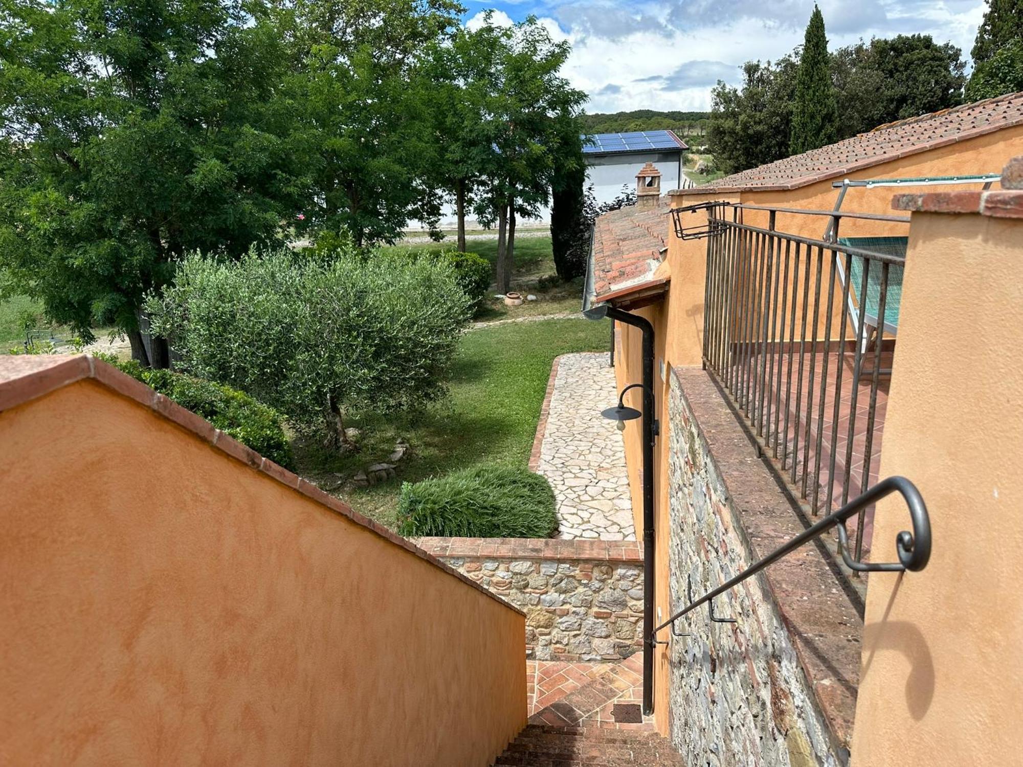 Borgo Tignano Apartment Casole d'Elsa Luaran gambar