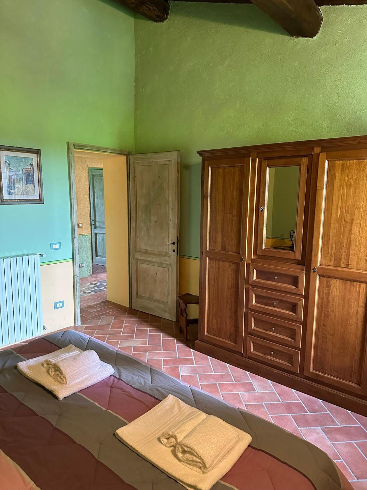 Borgo Tignano Apartment Casole d'Elsa Luaran gambar